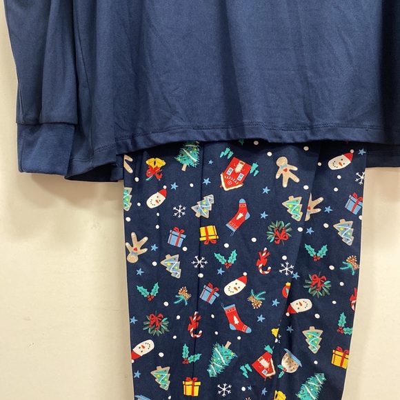 Matching Family Christmas 2 Piece Pajama Set - Festive for the holidays - LARGE - Picture 8 of 8